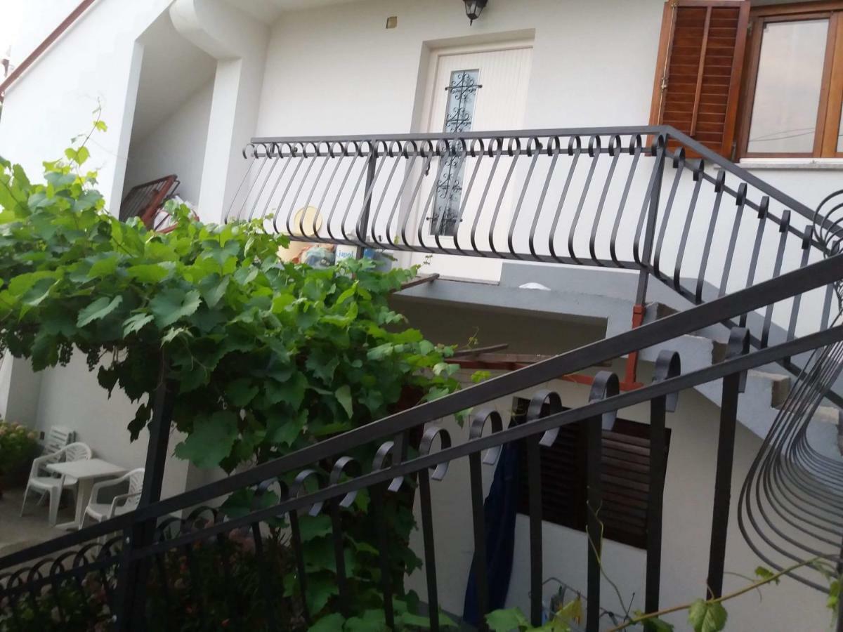 Apartment Ante سفيتي يوراي المظهر الخارجي الصورة
